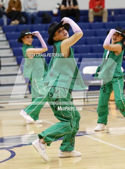 Thumbnail 1 in Ridgeline Aeriettes photogallery.