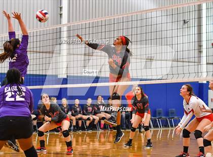 Thumbnail 2 in Atkins vs. Mayflower (AAA 3A 1st Round Playoff) photogallery.