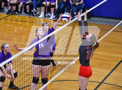 Thumbnail 3 in Atkins vs. Mayflower (AAA 3A 1st Round Playoff) photogallery.