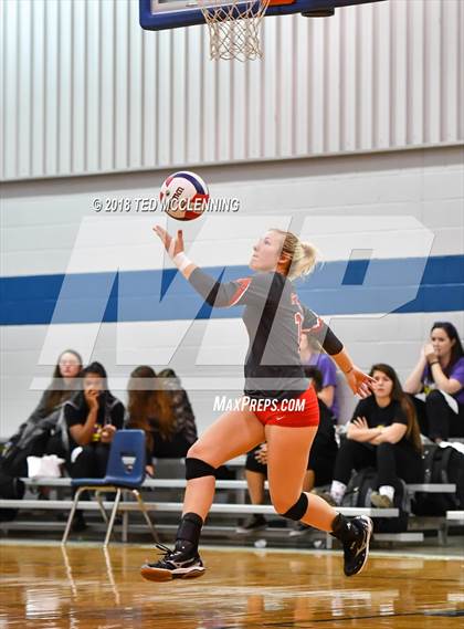 Thumbnail 1 in Atkins vs. Mayflower (AAA 3A 1st Round Playoff) photogallery.