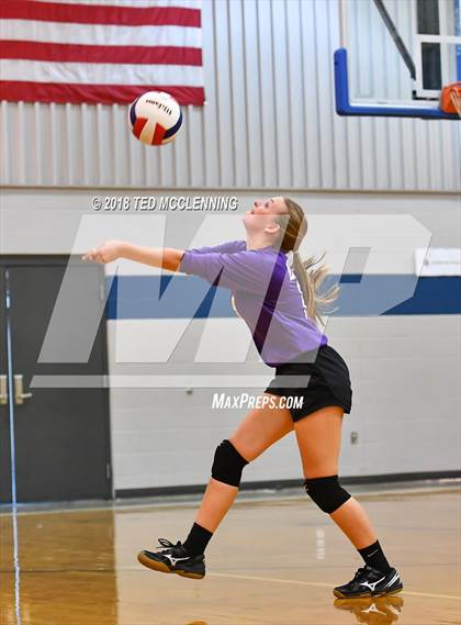Thumbnail 3 in Atkins vs. Mayflower (AAA 3A 1st Round Playoff) photogallery.