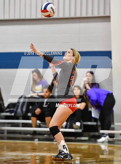 Thumbnail 1 in Atkins vs. Mayflower (AAA 3A 1st Round Playoff) photogallery.