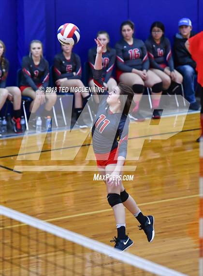 Thumbnail 2 in Atkins vs. Mayflower (AAA 3A 1st Round Playoff) photogallery.