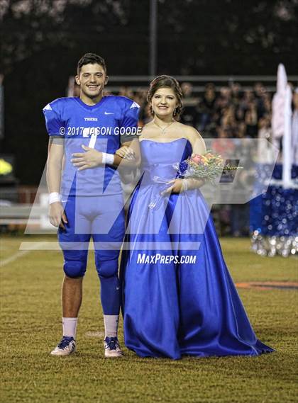 Thumbnail 1 in Giles County @ Marshall County photogallery.