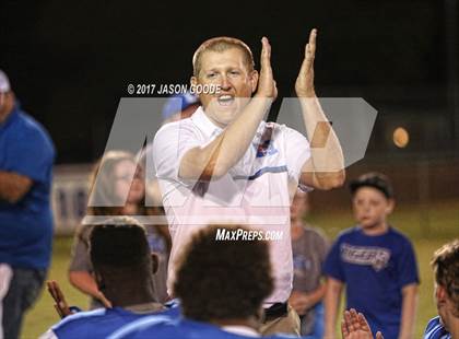 Thumbnail 1 in Giles County @ Marshall County photogallery.