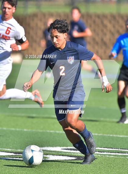 Thumbnail 3 in Glenn vs. Wakeland (UIL 5A Soccer Semifinal) photogallery.