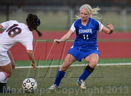Thumbnail 3 in Old Saybrook vs. Portland (CIAC Class S Final) photogallery.