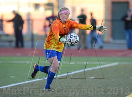 Thumbnail 3 in Old Saybrook vs. Portland (CIAC Class S Final) photogallery.