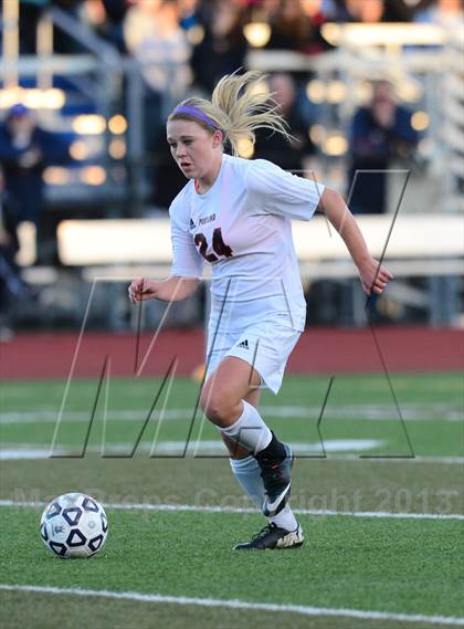 Thumbnail 2 in Old Saybrook vs. Portland (CIAC Class S Final) photogallery.
