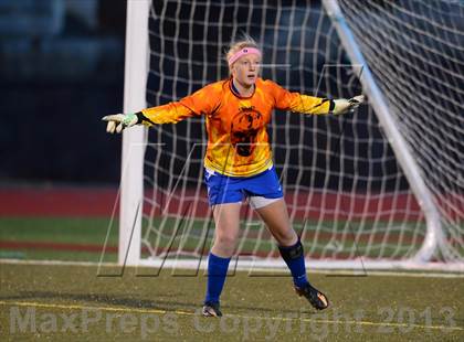 Thumbnail 2 in Old Saybrook vs. Portland (CIAC Class S Final) photogallery.