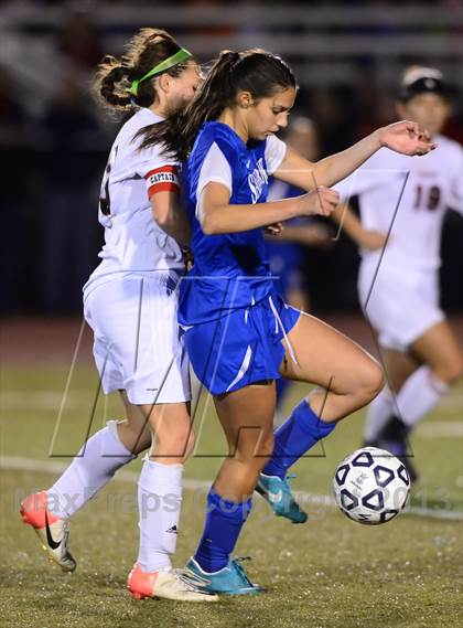 Thumbnail 2 in Old Saybrook vs. Portland (CIAC Class S Final) photogallery.