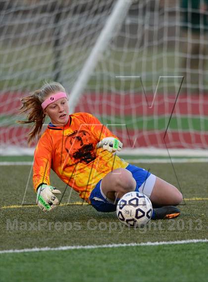 Thumbnail 2 in Old Saybrook vs. Portland (CIAC Class S Final) photogallery.