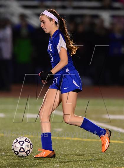 Thumbnail 3 in Old Saybrook vs. Portland (CIAC Class S Final) photogallery.