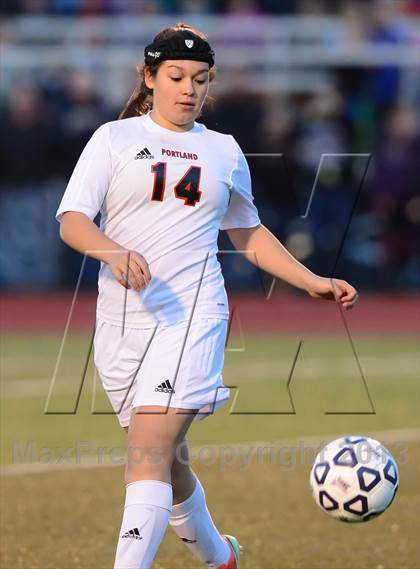 Thumbnail 3 in Old Saybrook vs. Portland (CIAC Class S Final) photogallery.