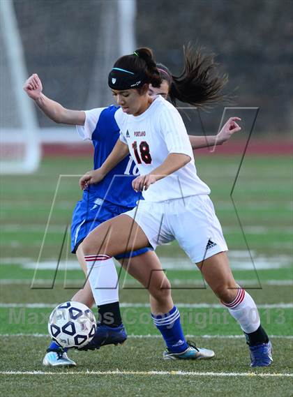 Thumbnail 2 in Old Saybrook vs. Portland (CIAC Class S Final) photogallery.
