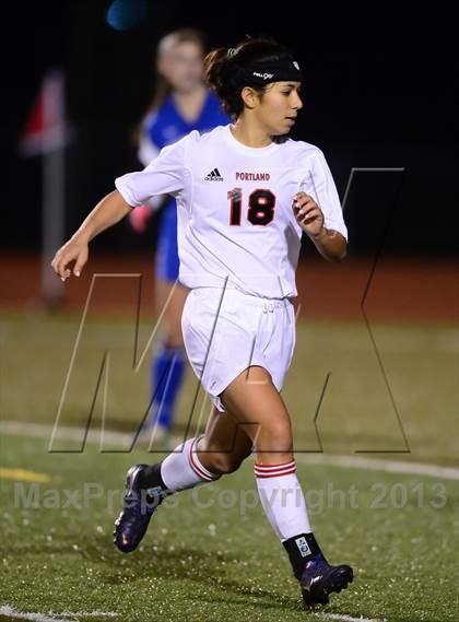 Thumbnail 3 in Old Saybrook vs. Portland (CIAC Class S Final) photogallery.
