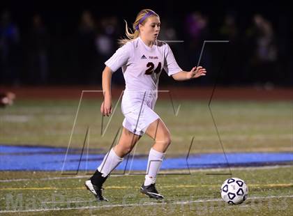 Thumbnail 3 in Old Saybrook vs. Portland (CIAC Class S Final) photogallery.