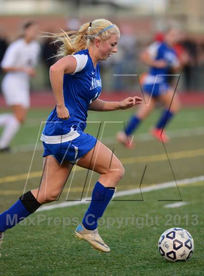 Thumbnail 3 in Old Saybrook vs. Portland (CIAC Class S Final) photogallery.