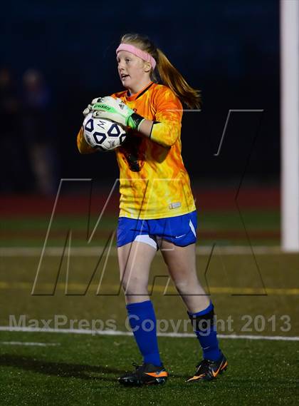 Thumbnail 2 in Old Saybrook vs. Portland (CIAC Class S Final) photogallery.