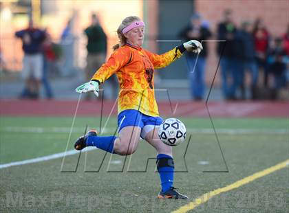 Thumbnail 1 in Old Saybrook vs. Portland (CIAC Class S Final) photogallery.