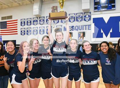 Thumbnail 3 in AIA D1/D2 Badminton Team Championships photogallery.