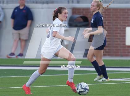 Thumbnail 1 in Reedy vs. Wakeland (UIL Regional Quarterfinal Playoff) photogallery.