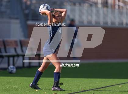 Thumbnail 3 in Reedy vs. Wakeland (UIL Regional Quarterfinal Playoff) photogallery.