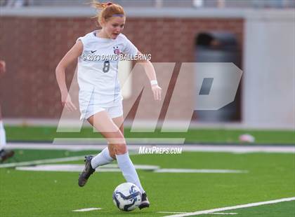 Thumbnail 3 in Reedy vs. Wakeland (UIL Regional Quarterfinal Playoff) photogallery.