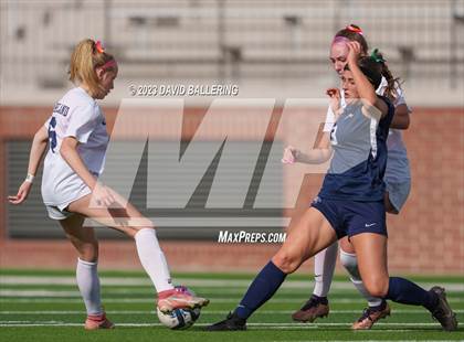 Thumbnail 1 in Reedy vs. Wakeland (UIL Regional Quarterfinal Playoff) photogallery.
