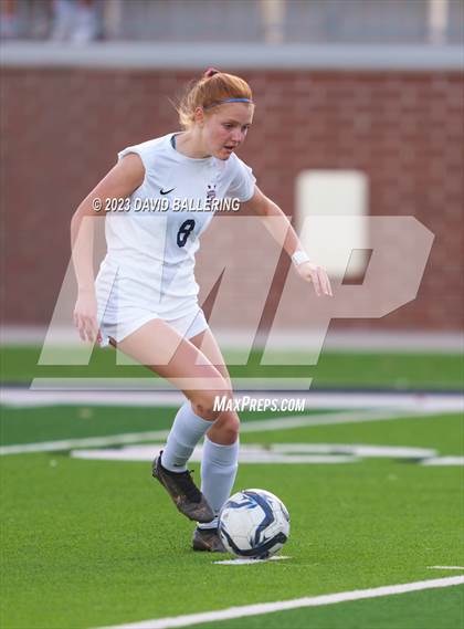 Thumbnail 1 in Reedy vs. Wakeland (UIL Regional Quarterfinal Playoff) photogallery.