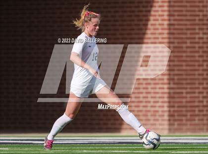 Thumbnail 2 in Reedy vs. Wakeland (UIL Regional Quarterfinal Playoff) photogallery.