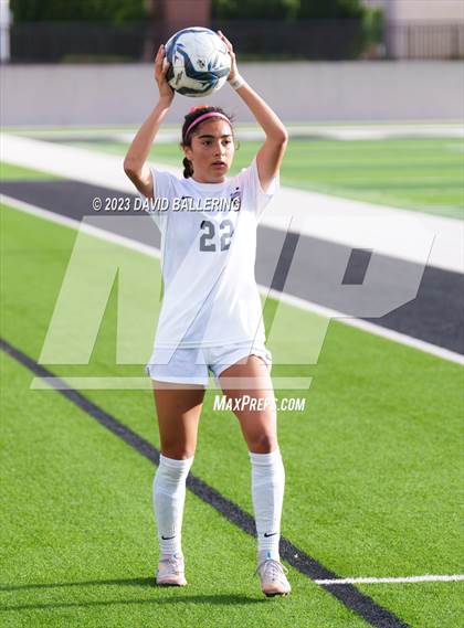 Thumbnail 2 in Reedy vs. Wakeland (UIL Regional Quarterfinal Playoff) photogallery.
