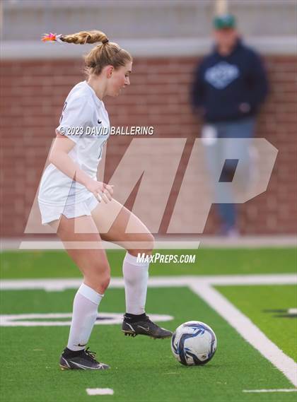 Thumbnail 2 in Reedy vs. Wakeland (UIL Regional Quarterfinal Playoff) photogallery.