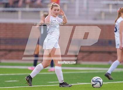 Thumbnail 2 in Reedy vs. Wakeland (UIL Regional Quarterfinal Playoff) photogallery.