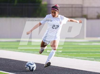 Thumbnail 1 in Reedy vs. Wakeland (UIL Regional Quarterfinal Playoff) photogallery.