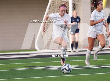 Thumbnail 1 in Reedy vs. Wakeland (UIL Regional Quarterfinal Playoff) photogallery.