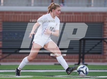 Thumbnail 2 in Reedy vs. Wakeland (UIL Regional Quarterfinal Playoff) photogallery.