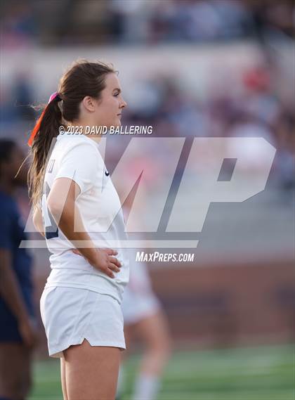 Thumbnail 1 in Reedy vs. Wakeland (UIL Regional Quarterfinal Playoff) photogallery.