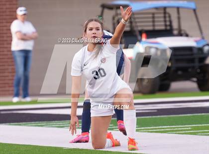 Thumbnail 2 in Reedy vs. Wakeland (UIL Regional Quarterfinal Playoff) photogallery.