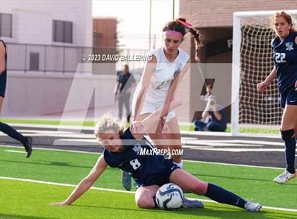 Thumbnail 2 in Reedy vs. Wakeland (UIL Regional Quarterfinal Playoff) photogallery.