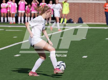 Thumbnail 2 in Reedy vs. Wakeland (UIL Regional Quarterfinal Playoff) photogallery.