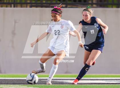 Thumbnail 1 in Reedy vs. Wakeland (UIL Regional Quarterfinal Playoff) photogallery.