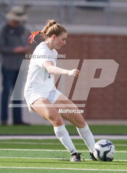 Thumbnail 2 in Reedy vs. Wakeland (UIL Regional Quarterfinal Playoff) photogallery.