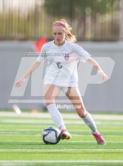 Thumbnail 2 in Reedy vs. Wakeland (UIL Regional Quarterfinal Playoff) photogallery.