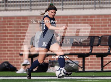 Thumbnail 3 in Reedy vs. Wakeland (UIL Regional Quarterfinal Playoff) photogallery.