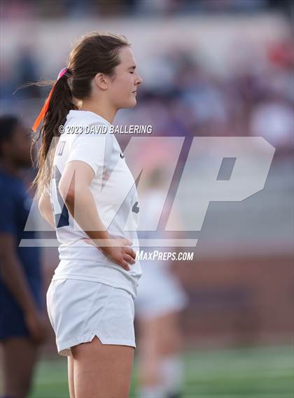 Thumbnail 3 in Reedy vs. Wakeland (UIL Regional Quarterfinal Playoff) photogallery.