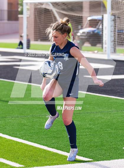 Thumbnail 3 in Reedy vs. Wakeland (UIL Regional Quarterfinal Playoff) photogallery.