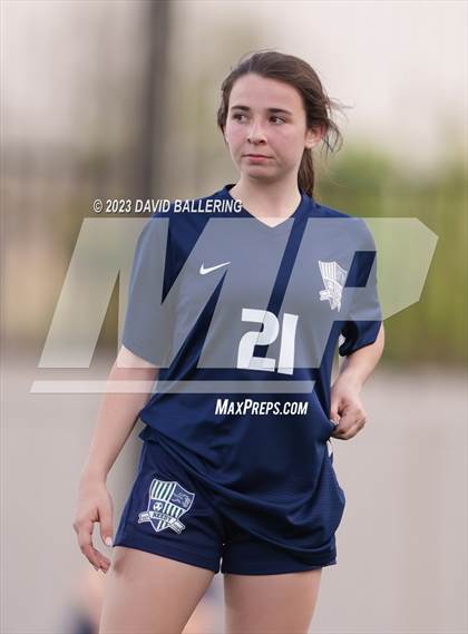Thumbnail 2 in Reedy vs. Wakeland (UIL Regional Quarterfinal Playoff) photogallery.