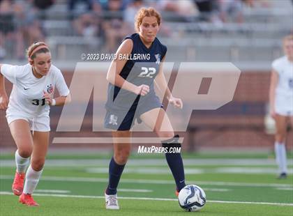 Thumbnail 3 in Reedy vs. Wakeland (UIL Regional Quarterfinal Playoff) photogallery.