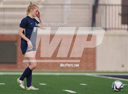 Thumbnail 1 in Reedy vs. Wakeland (UIL Regional Quarterfinal Playoff) photogallery.